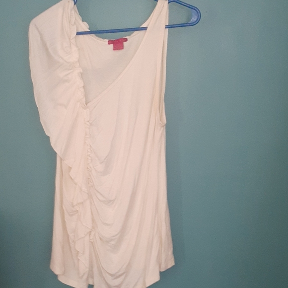 Sleeveless off white top - Picture 2 of 5